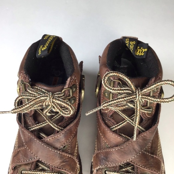 Vintage Made in England 9946 Doc Marten Brown Leather Criss Cross Boots Size 7.